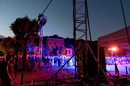 20210411193706-caf60f66